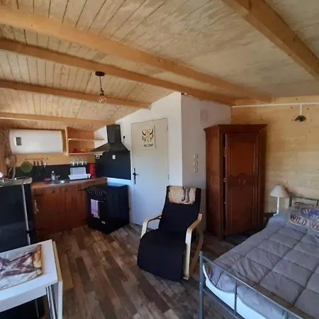 Le Ranch Du Madres * Roquefort-de-Sault